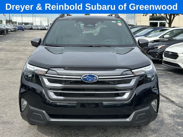 2025 Subaru Forester Premium photo 2