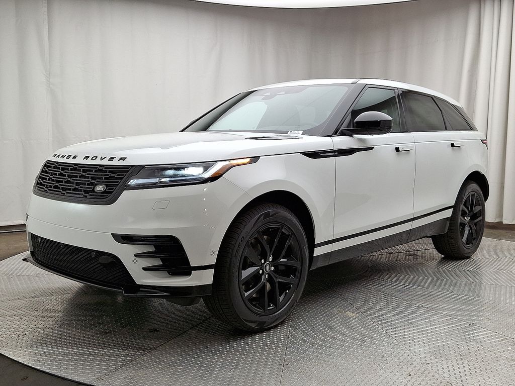 2026 Land Rover Range Rover Velar Dynamic SE's photo