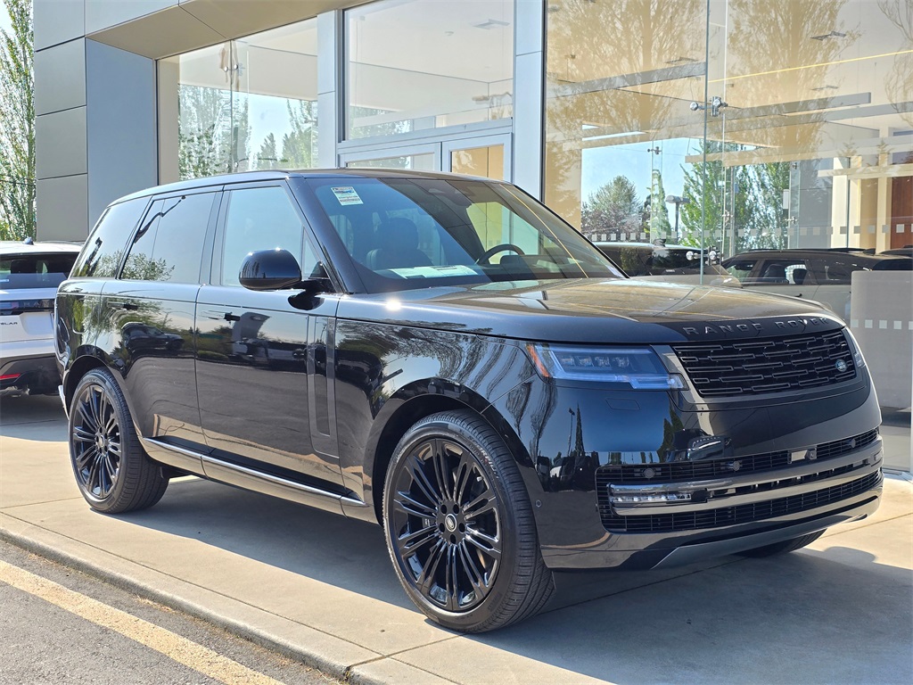 2025 Land Rover Range Rover SE photo 8