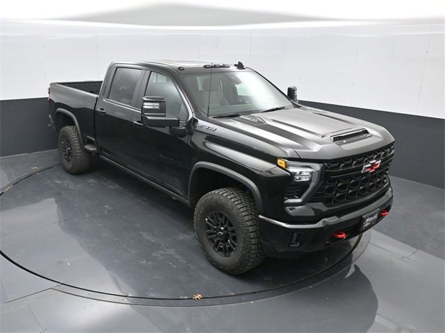 2026 Chevrolet Silverado 2500HD ZR2's photo