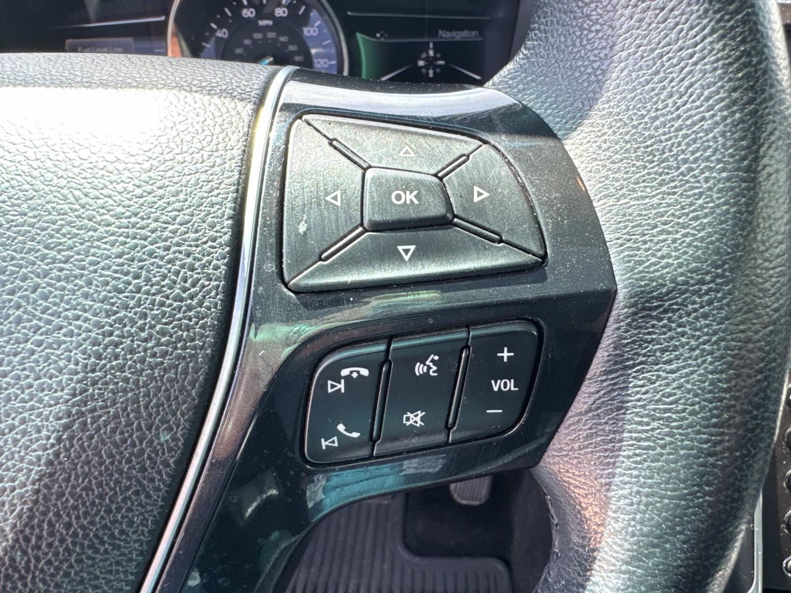2016 Ford Explorer Limited photo 23