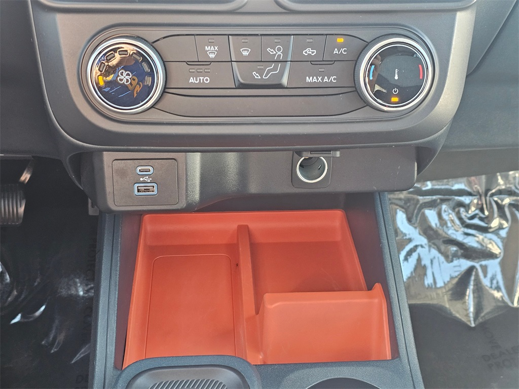 2024 Ford Maverick XLT photo 30