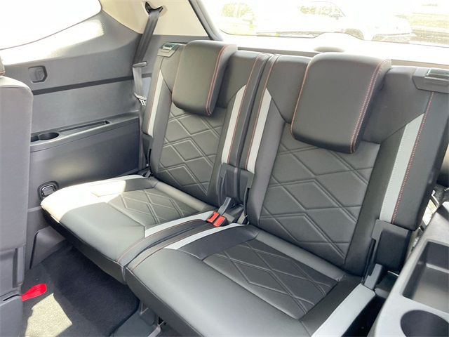 2025 Volkswagen Atlas Peak Edition SE Technology photo 39