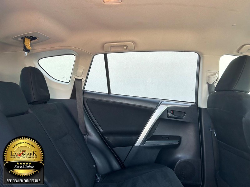 2017 Toyota RAV4 LE photo 13