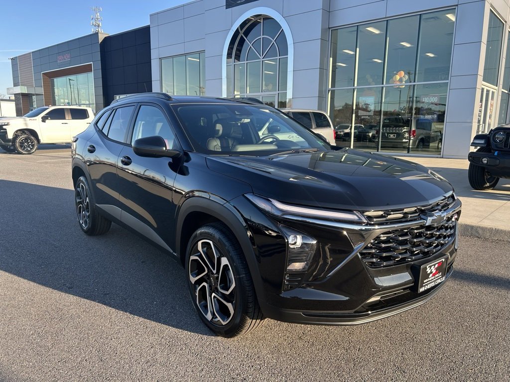 2026 Chevrolet Trax RS's photo