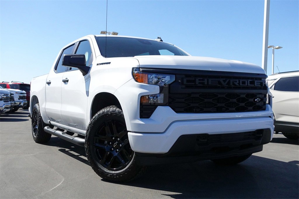 2026 Chevrolet Silverado 1500 Custom's photo