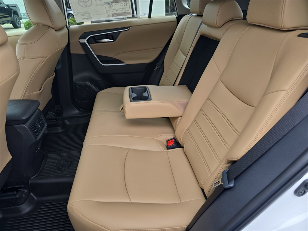 2025 Toyota RAV4 XLE Premium photo 13