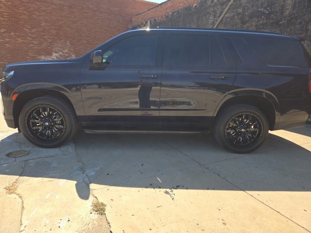 2021 Chevrolet Tahoe RST photo 3