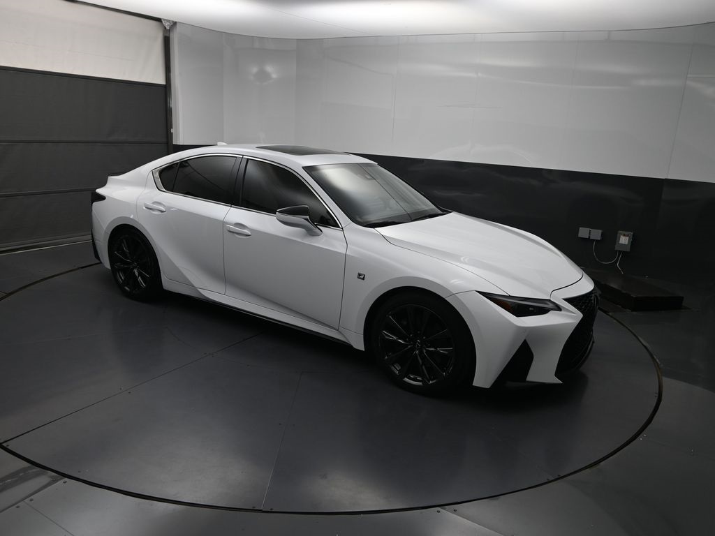 2021 Lexus IS 350 F SPORT photo 17