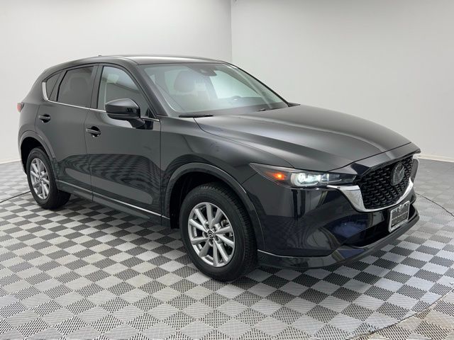 2024 Mazda CX-5 2.5 Select photo 3