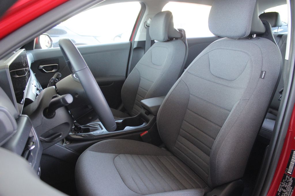 2025 Kia K4 EX photo 11