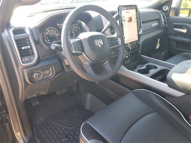 2025 Ram 3500 Laramie photo 17