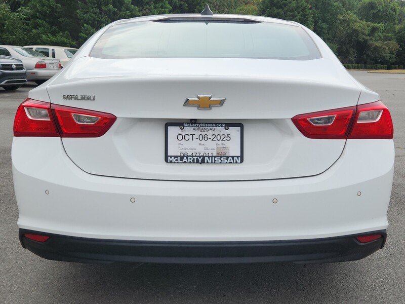 2020 Chevrolet Malibu LS photo 3
