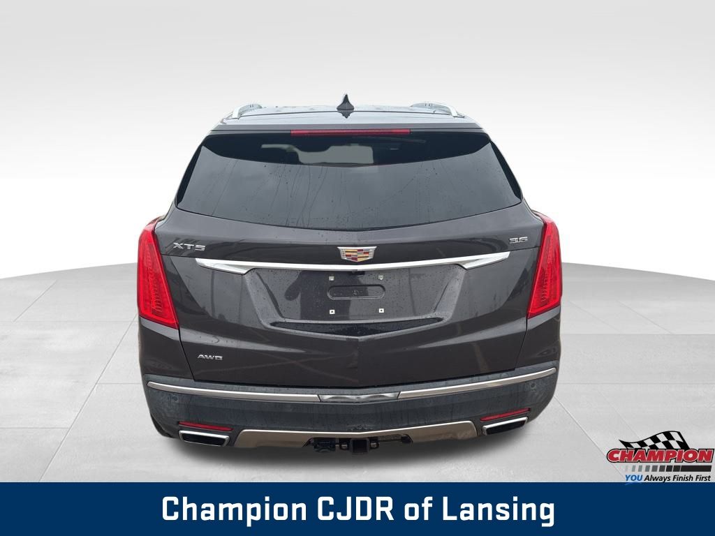 2017 Cadillac XT5 Platinum photo 5