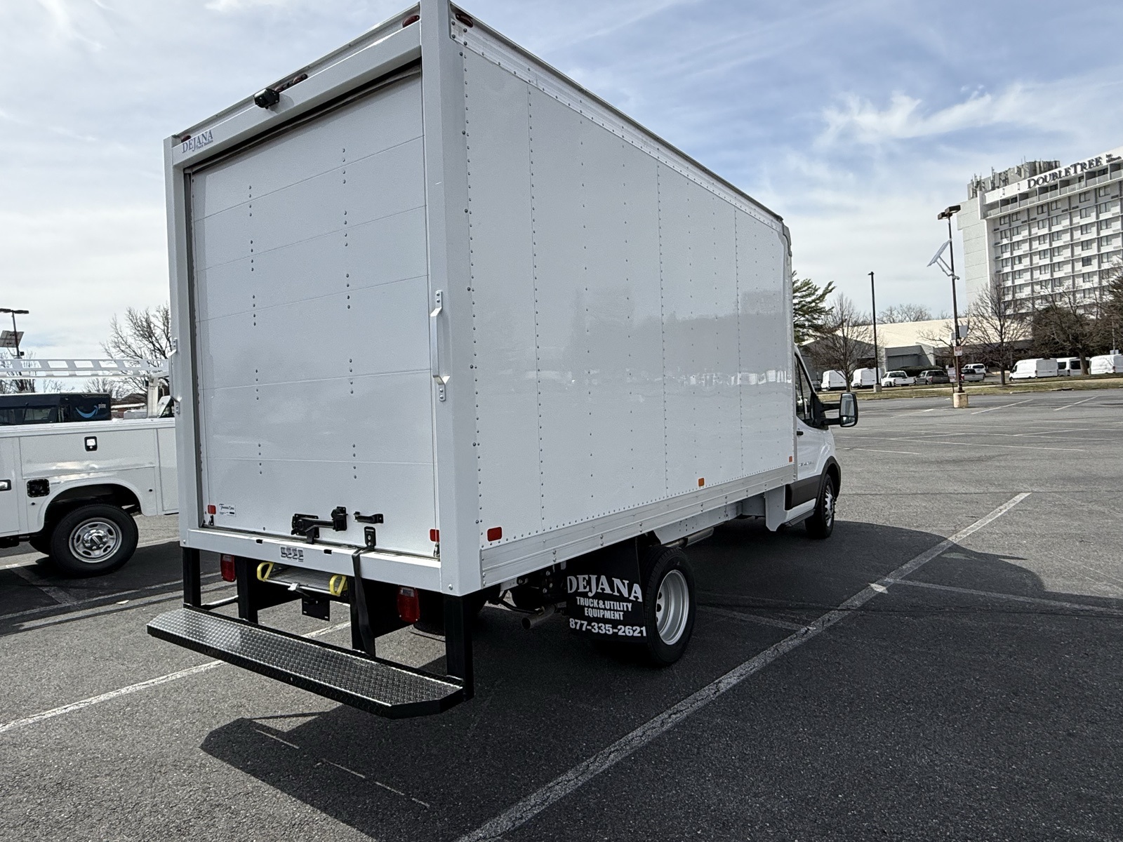 2024 Ford Transit photo 3