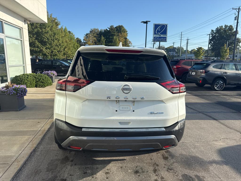 2022 Nissan Rogue SL photo 3