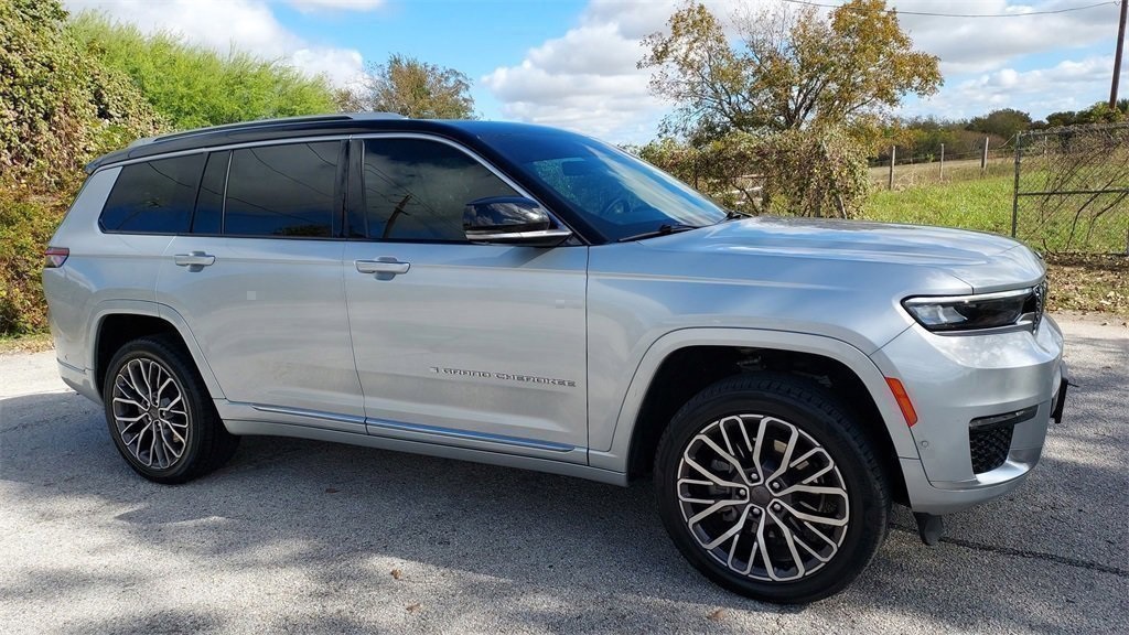 2021 Jeep Grand Cherokee L Summit Reserve's photo