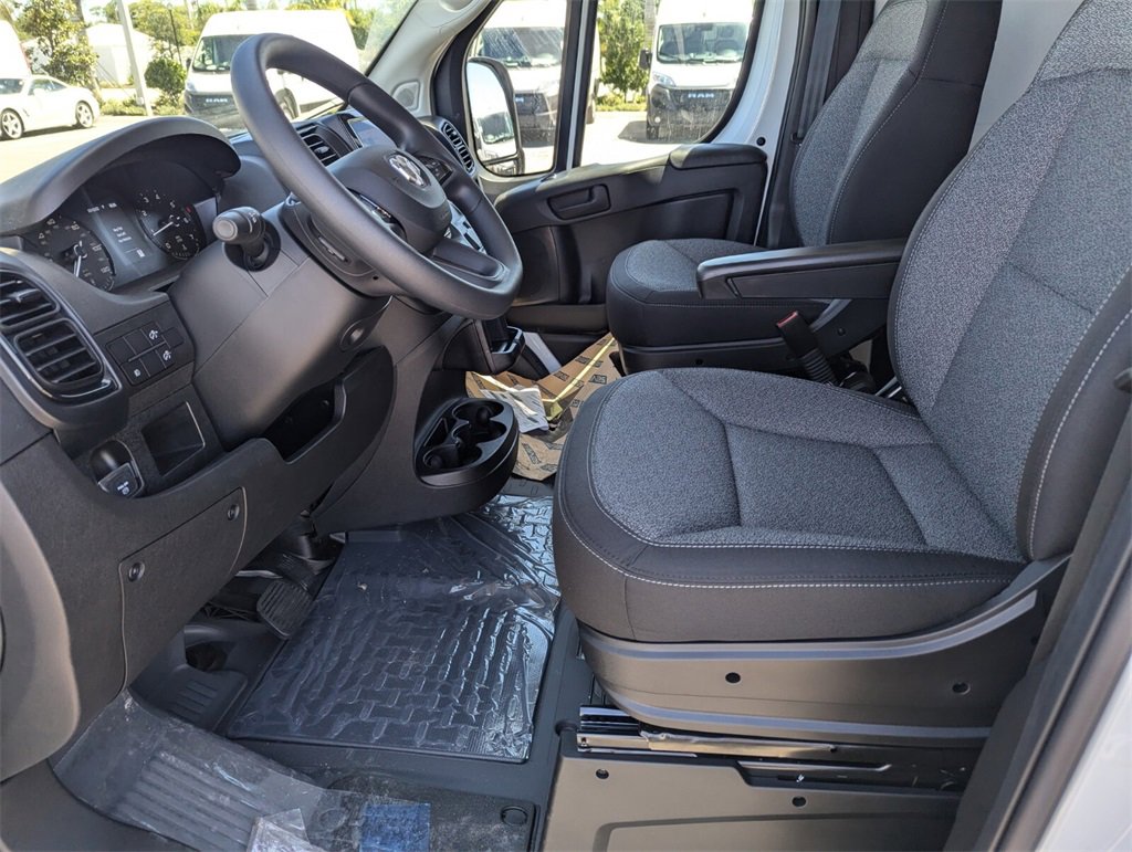 2025 Ram ProMaster 1500 photo 11