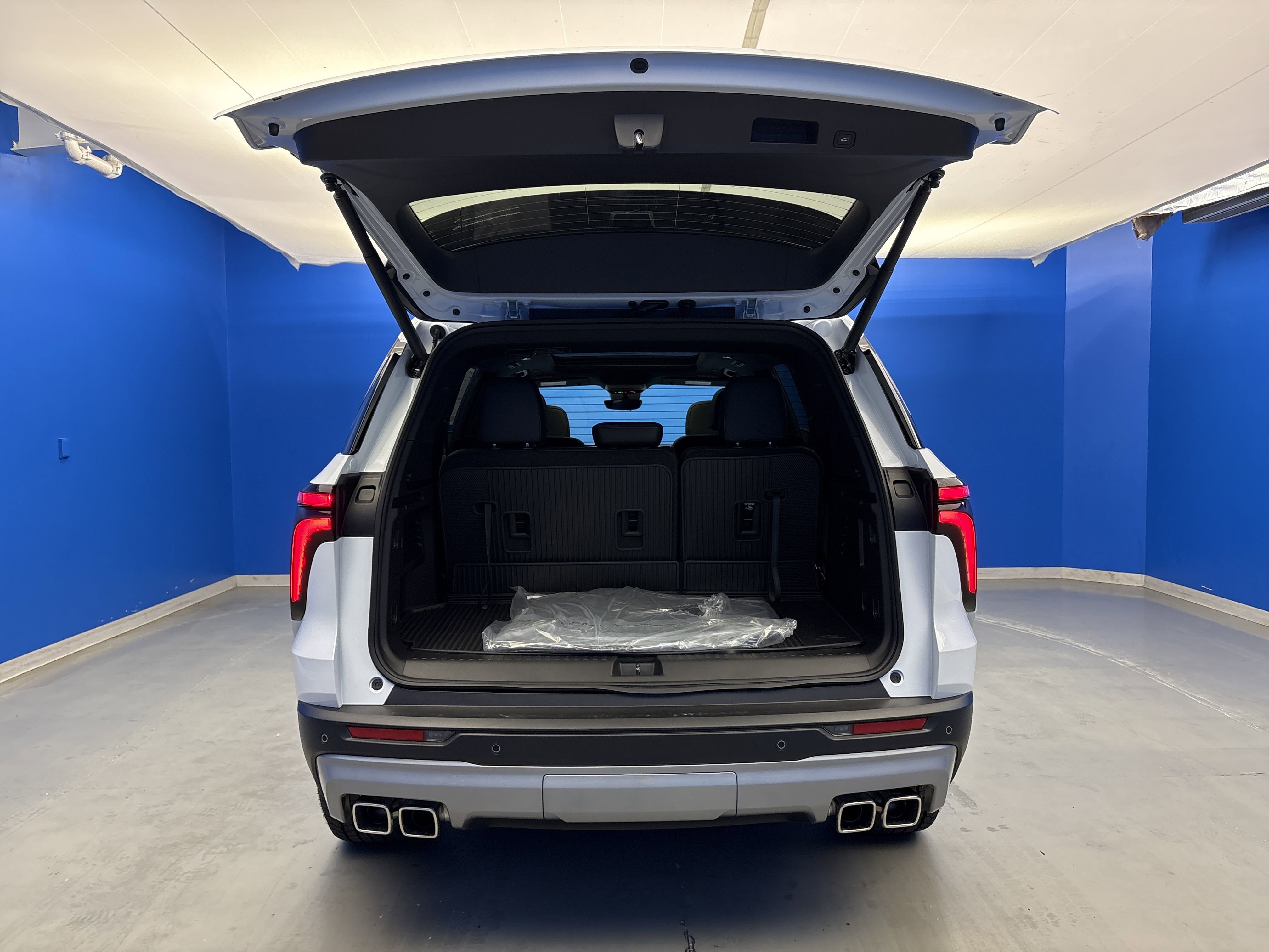 2026 Chevrolet Traverse Z71 photo 28
