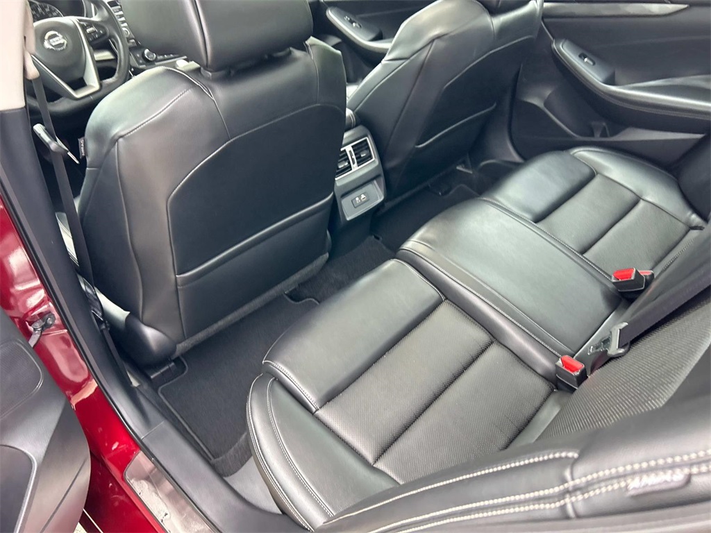 2019 Nissan Maxima SL photo 19