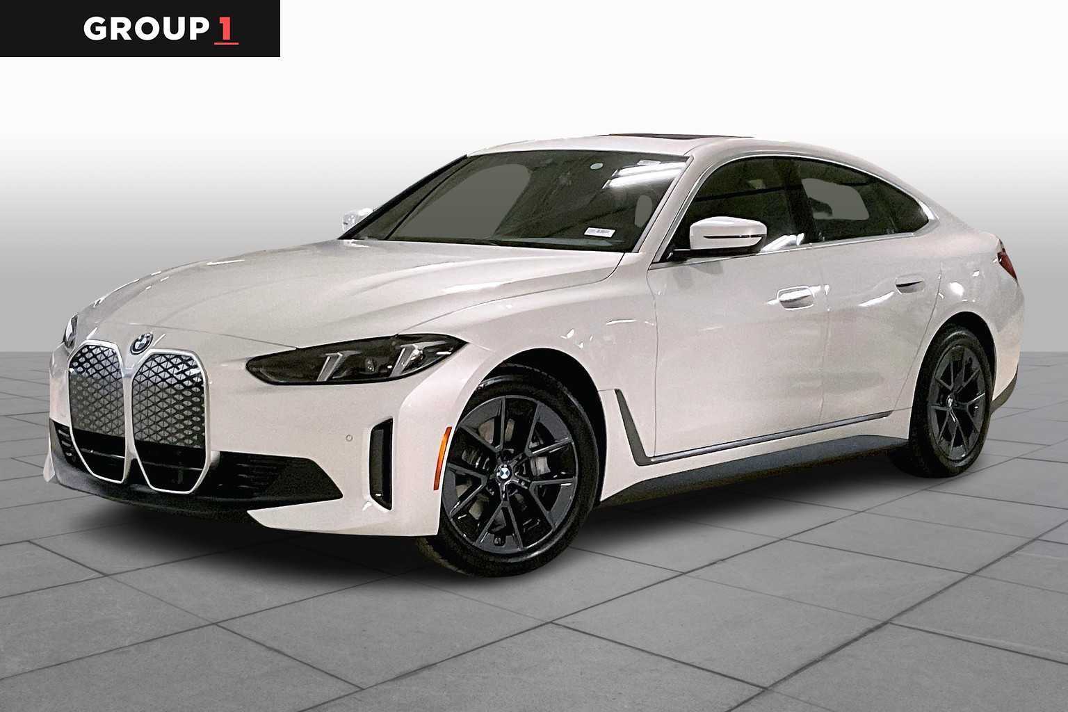 2025 BMW i4 40's photo