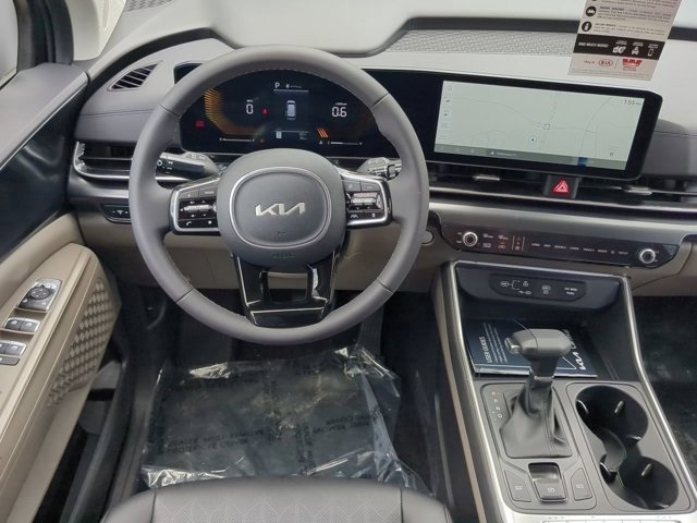 2025 Kia Carnival LXS photo 15