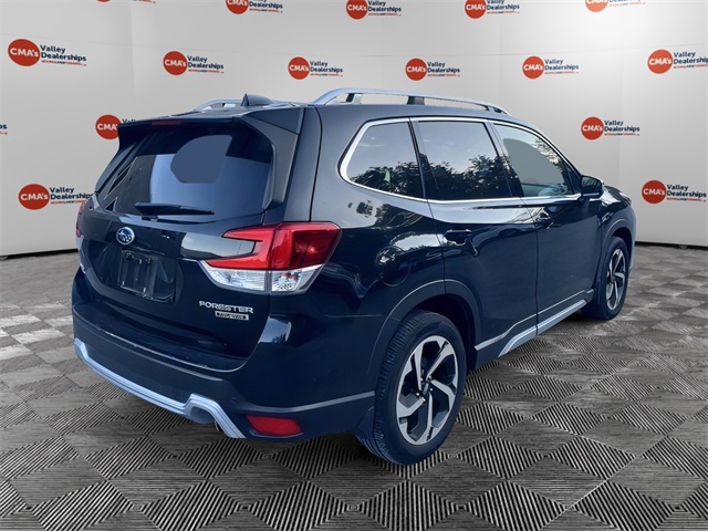 2022 Subaru Forester Touring photo 7