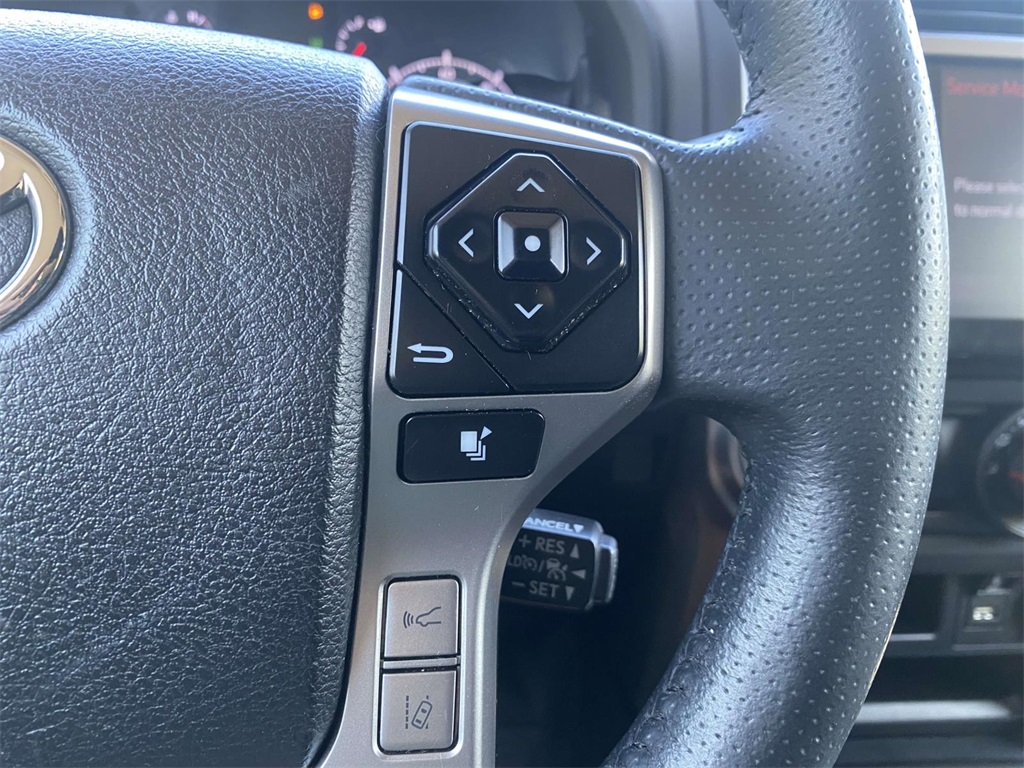 2022 Toyota 4Runner SR5 photo 13