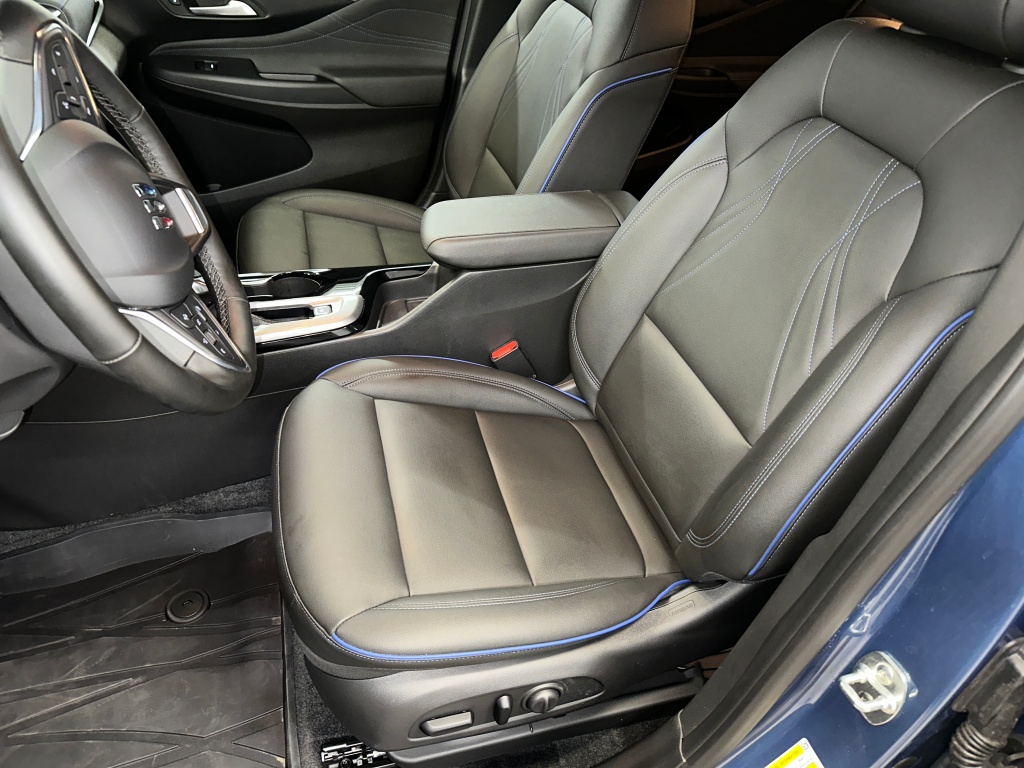 2024 Buick Envista ST photo 2