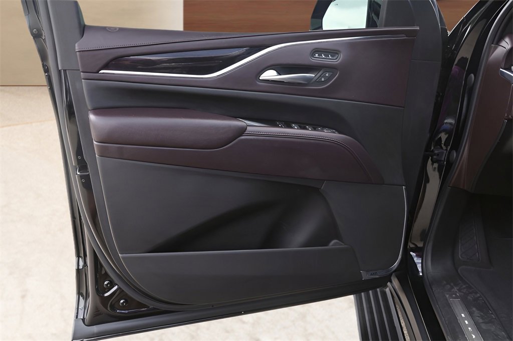2022 Cadillac Escalade Premium Luxury Platinum photo 23