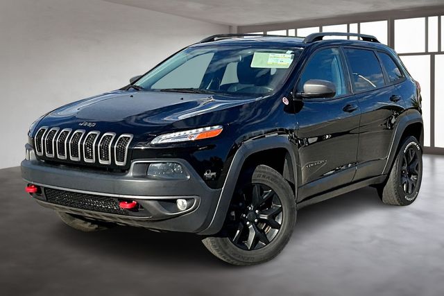 2018 Jeep Cherokee Trailhawk photo 2