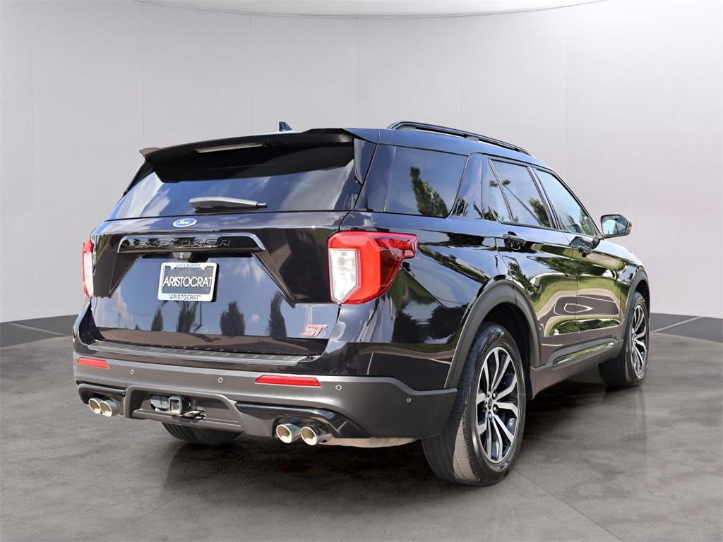2020 Ford Explorer ST photo 4
