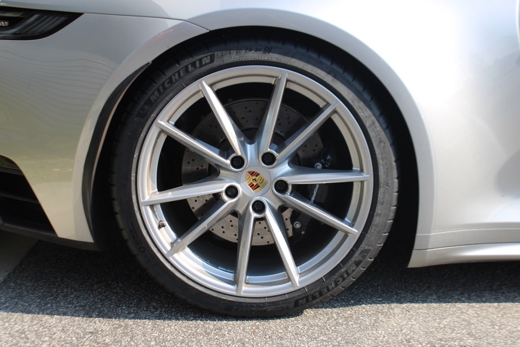 2022 Porsche 911 GTS Coupe photo 14