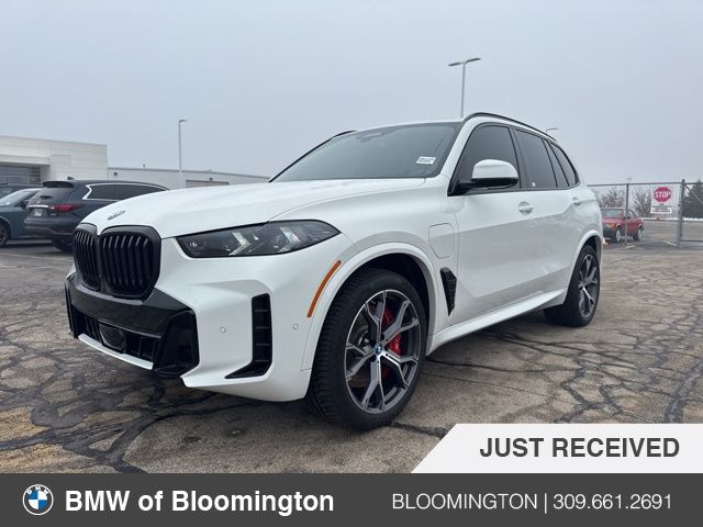 2024 BMW X5 50e's photo
