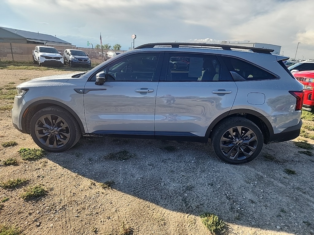 2022 Kia Sorento X-Line EX photo 2