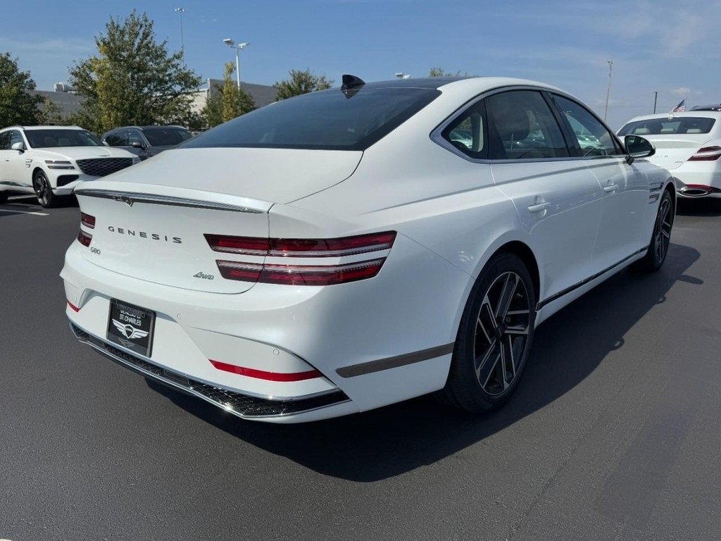 2026 Genesis G80 2.5T AWD photo 3