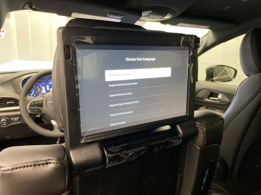 2026 Chrysler Pacifica photo 12