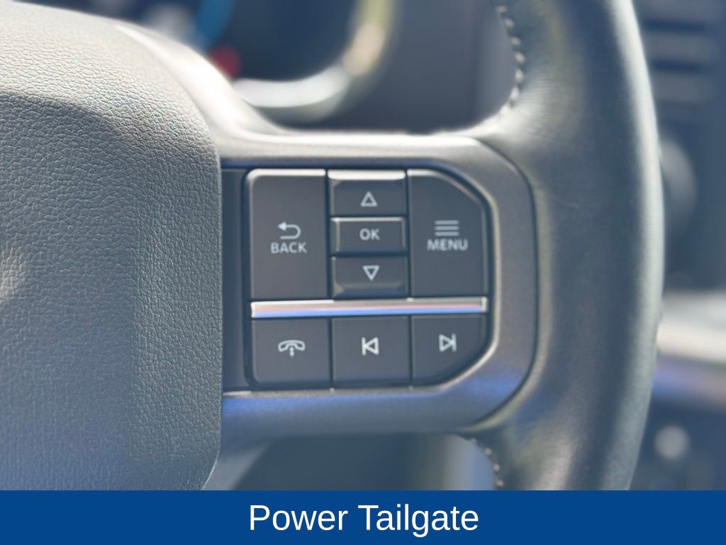 2023 Ford F-150 Lariat photo 17