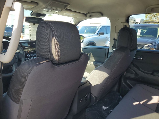 2025 Nissan Frontier Crew Cab SV photo 21