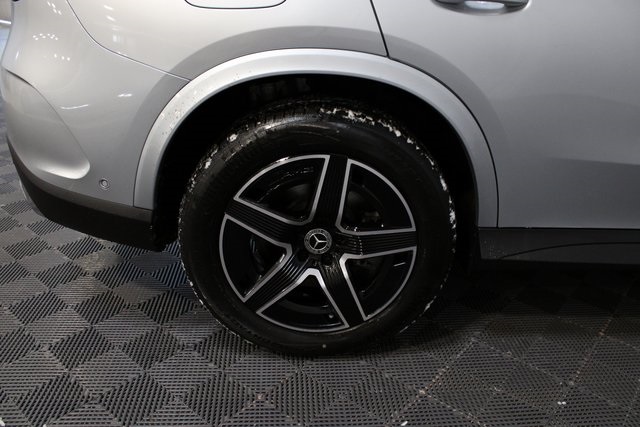 2025 Mercedes Benz GLC 350e 4MATIC photo 9