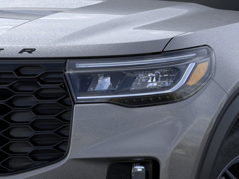 2025 Ford Explorer ST-Line photo 15