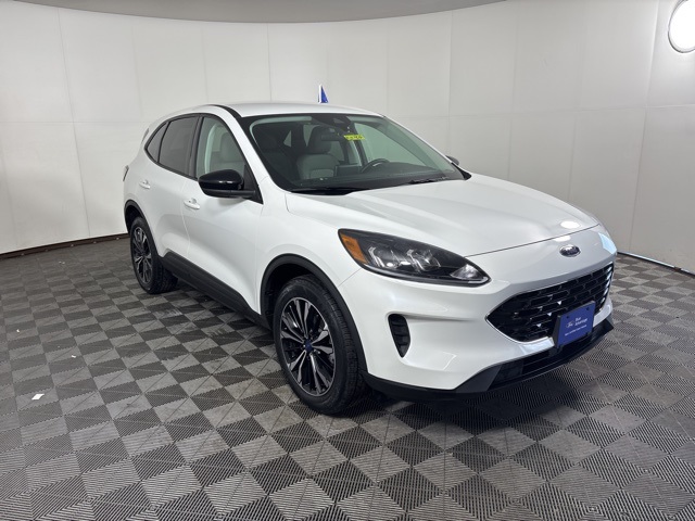 Certified 2022 Ford Escape SE with VIN 1FMCU9G63NUA99201 for sale in Shakopee, Minnesota