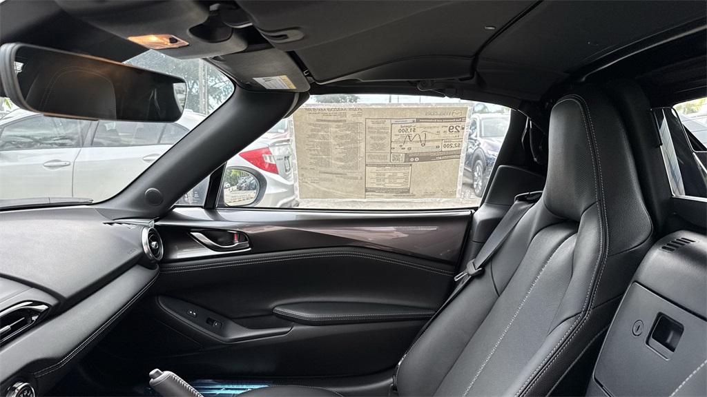 2025 Mazda MX-5 Miata Miata RF Grand Touring photo 19