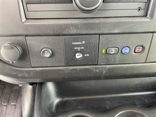 2022 Chevrolet Express Passenger 3500 photo 16