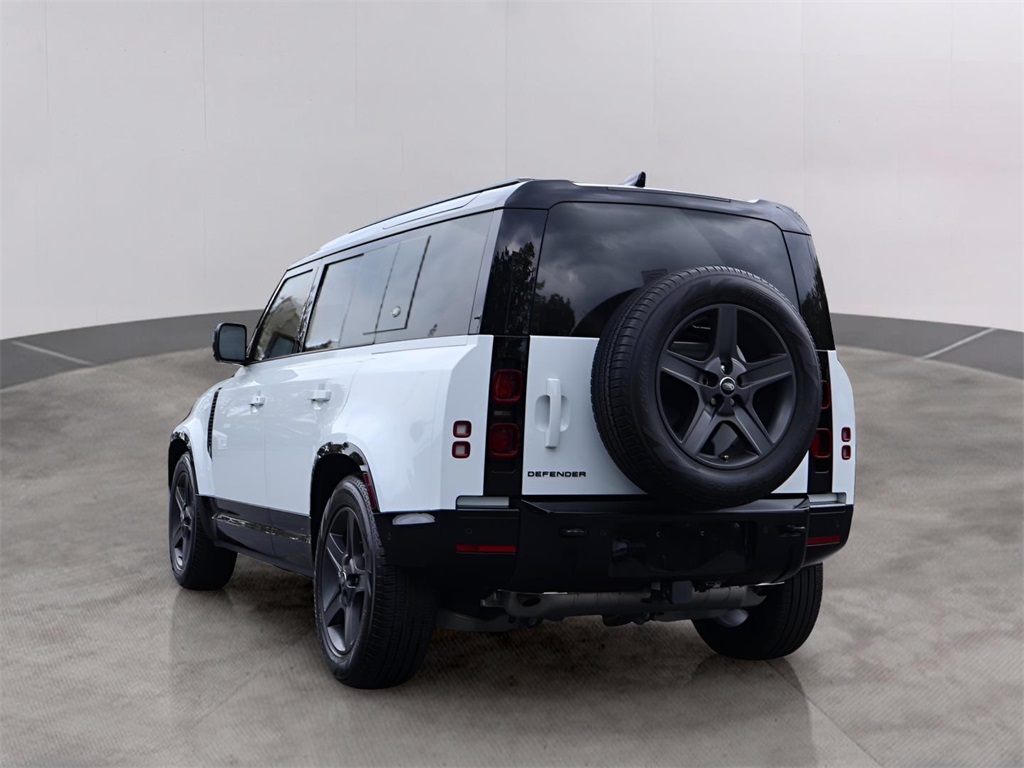 2024 Land Rover Defender 110 X-Dynamic SE photo 5