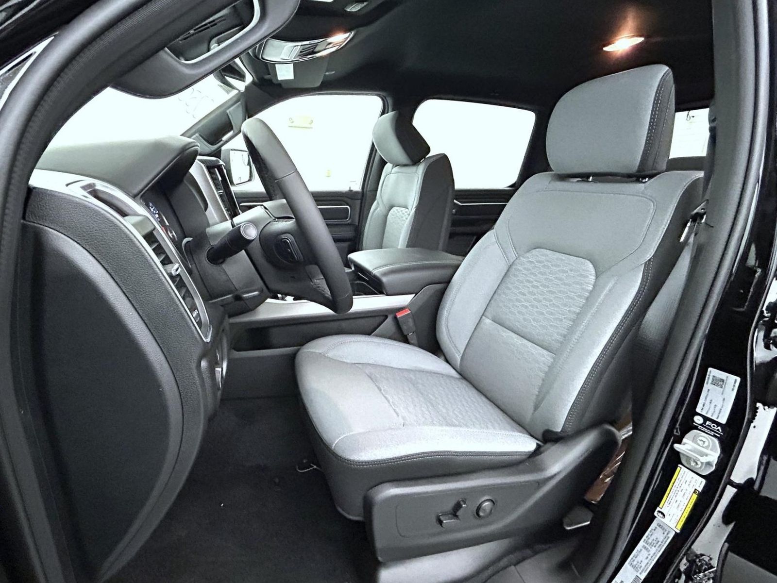 2025 Ram 1500 Big Horn Lone Star photo 10