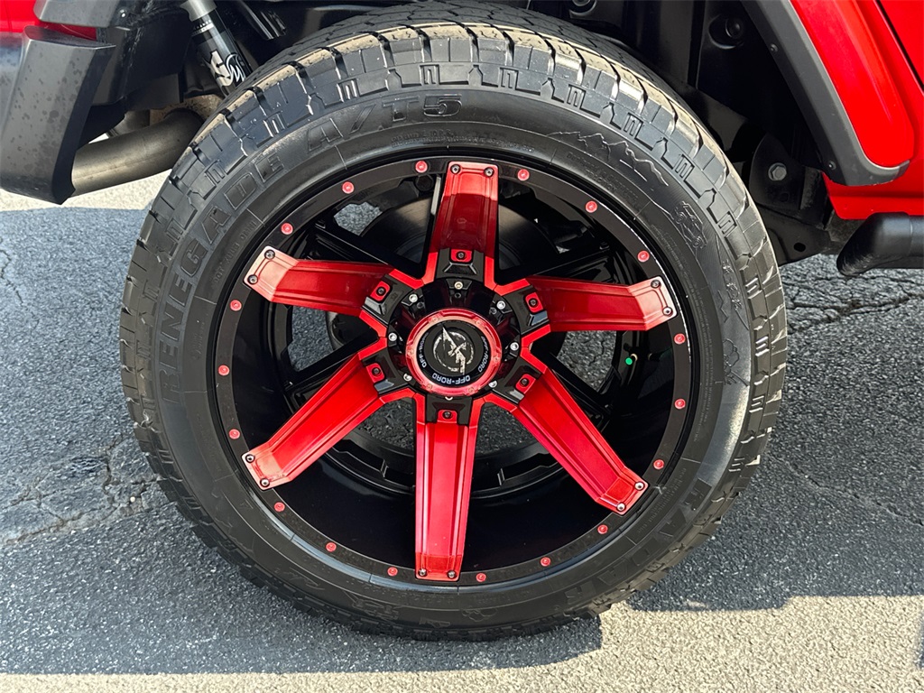 2018 Jeep Wrangler Unlimited Sahara photo 12