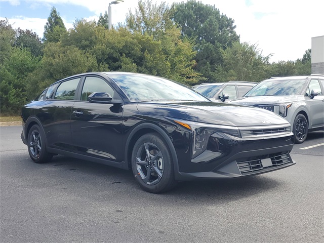 2025 Kia K4 LXS photo 2
