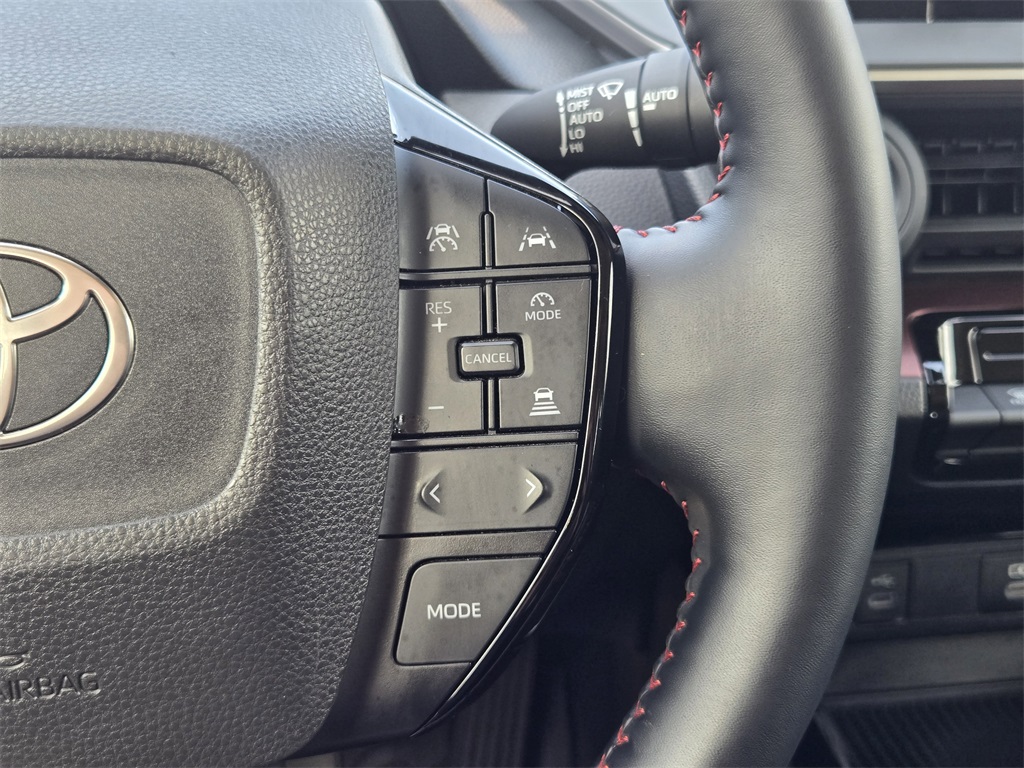 2024 Toyota Prius Prime SE photo 28