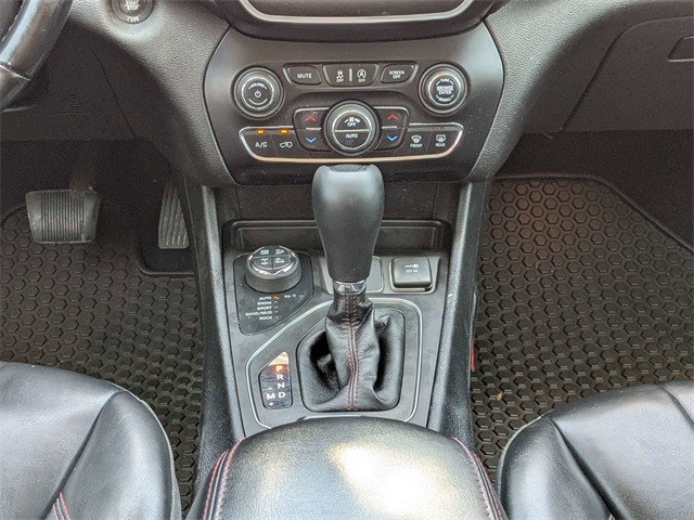 2019 Jeep Cherokee Trailhawk photo 20